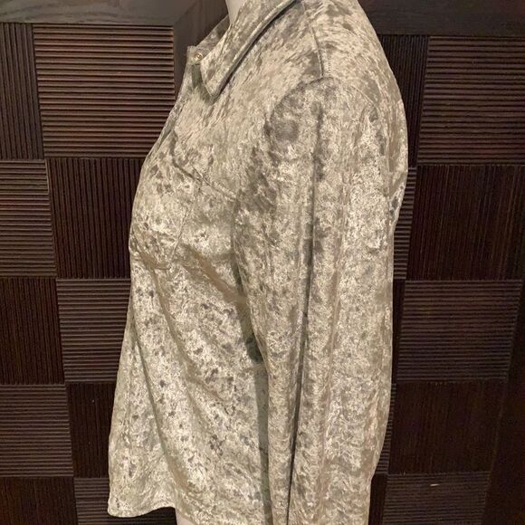 Vintage Aeropostale velvet button down top - Picture 2 of 5